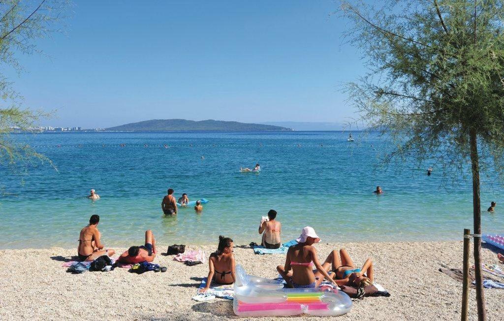 Studio Apartman Sutic Kaštel Novi Esterno foto